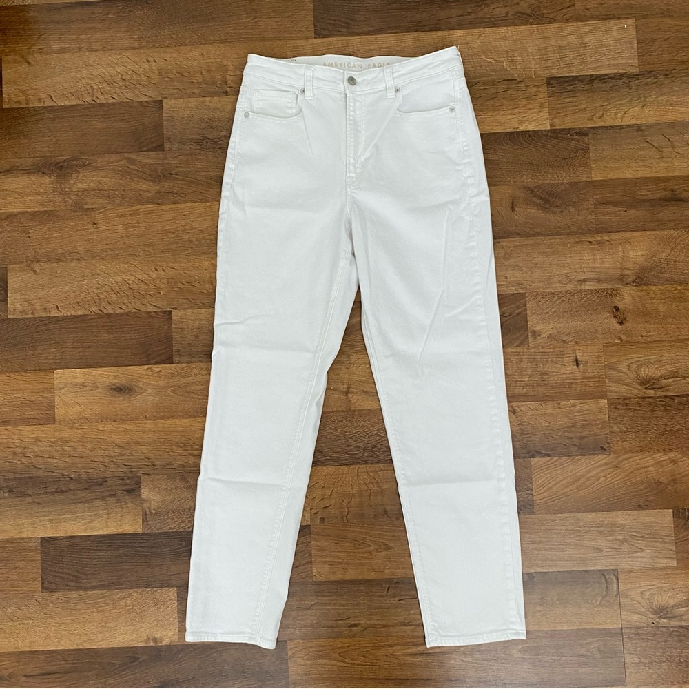 America Eagle Stretch Mom Jeans - White - Size 8 Long